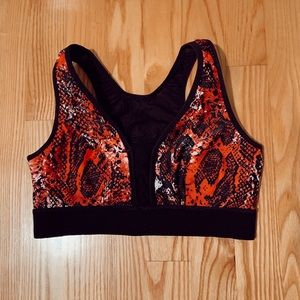 “HPE” sports bra